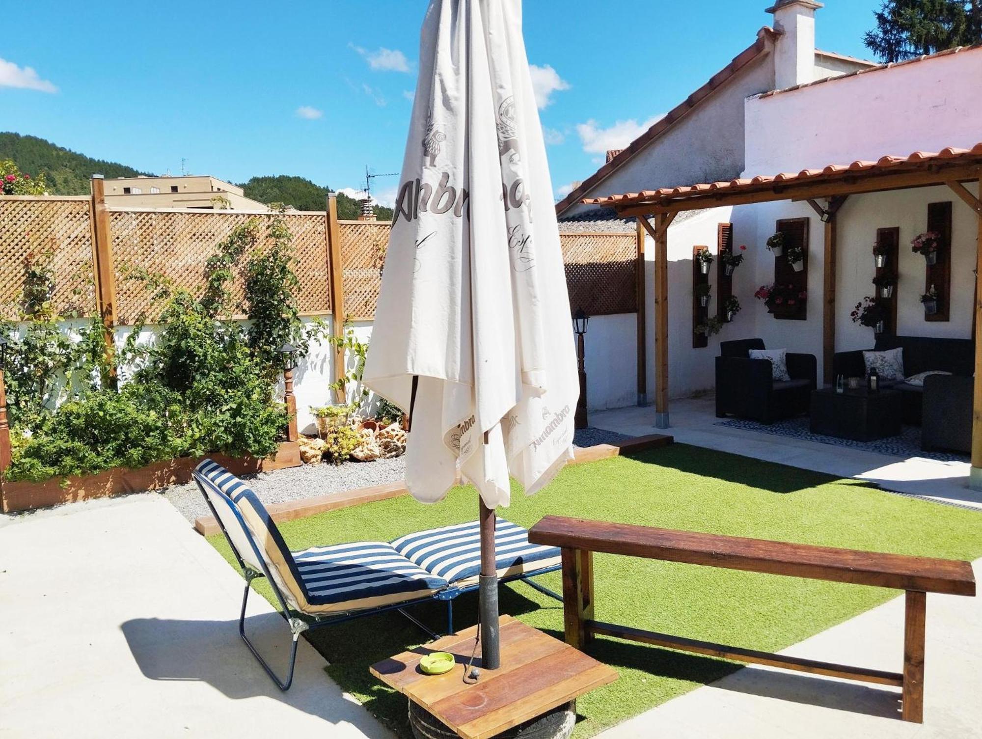 Kataenea. Apartamento En El Prepirineo Navarro. Naturaleza 奥伊斯 外观 照片